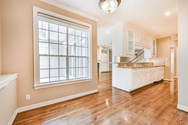 5023 Nolda Street, Houston, TX 77007