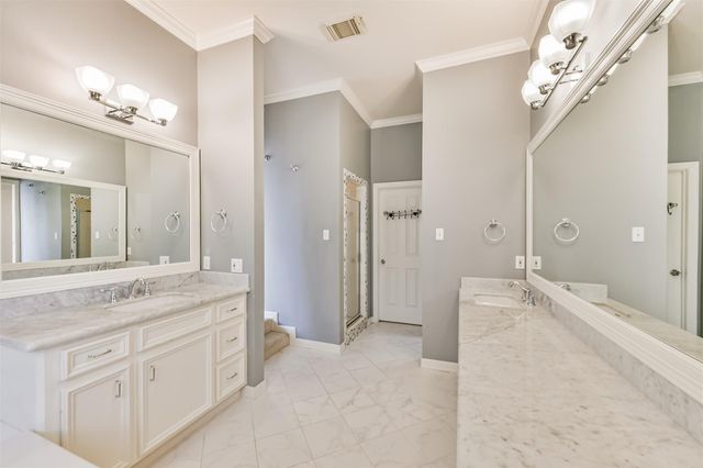 5023 Nolda Street, Houston, TX 77007