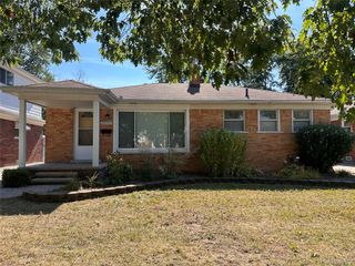 22424 TROMBLY Street, St. Clair Shores, MI 48080