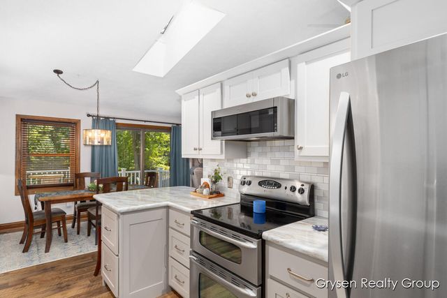 3687 Wentworth Drive Sw, City Of Wyoming, MI 49519