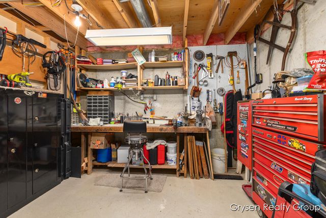 3687 Wentworth Drive Sw, City Of Wyoming, MI 49519