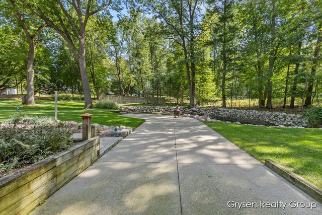 3687 Wentworth Drive Sw, City Of Wyoming, MI 49519