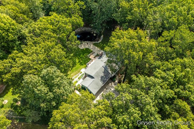 3687 Wentworth Drive Sw, City Of Wyoming, MI 49519