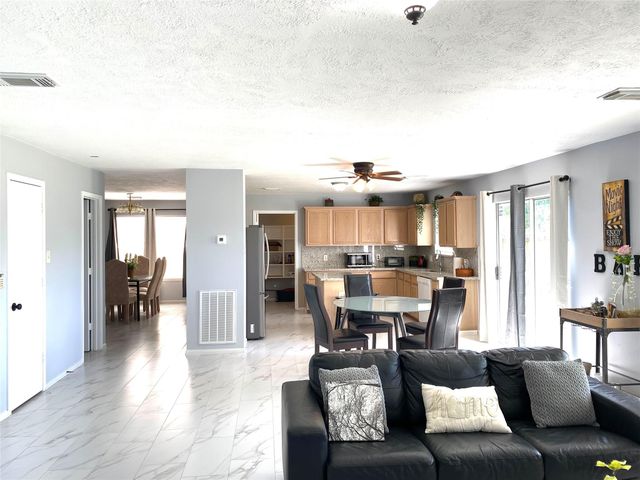 23126 S Waterlake Drive, Richmond, TX 77406