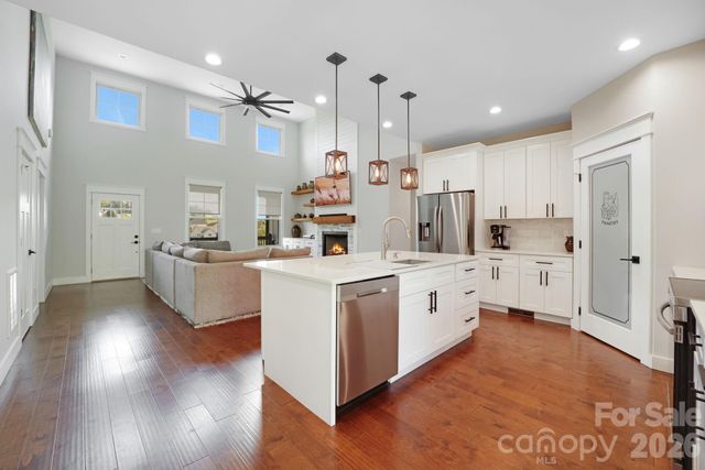 153 Israel Road, Leicester, NC 28748