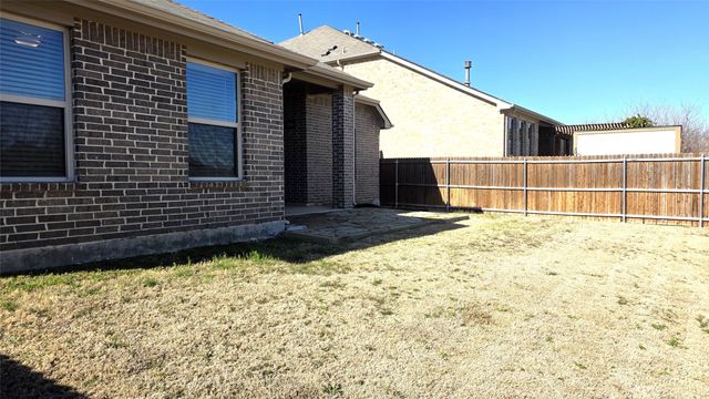 9328 Bronze Meadow Drive, Fort Worth, TX 76131