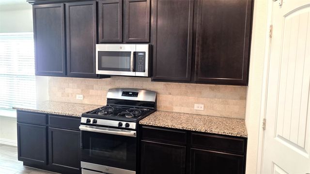 9328 Bronze Meadow Drive, Fort Worth, TX 76131