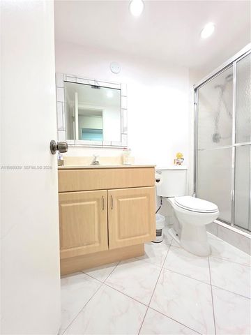 1751 NW 75th Avenue 313, Plantation, FL 33313