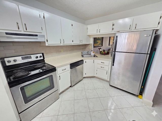1751 NW 75th Avenue 313, Plantation, FL 33313