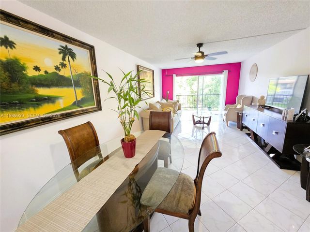 1751 NW 75th Avenue 313, Plantation, FL 33313
