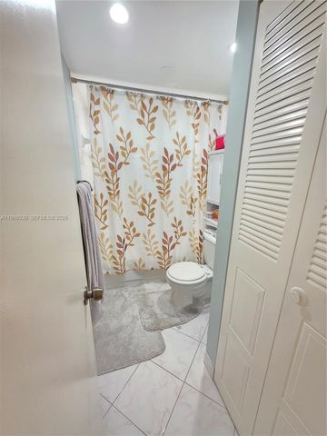 1751 NW 75th Avenue 313, Plantation, FL 33313