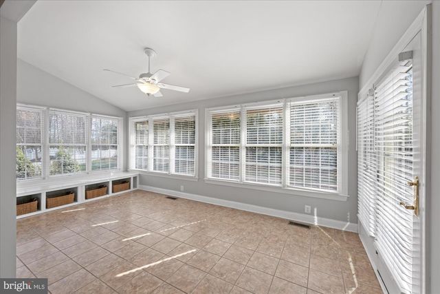 20251 KIAWAH ISLAND DR, Ashburn, VA 20147