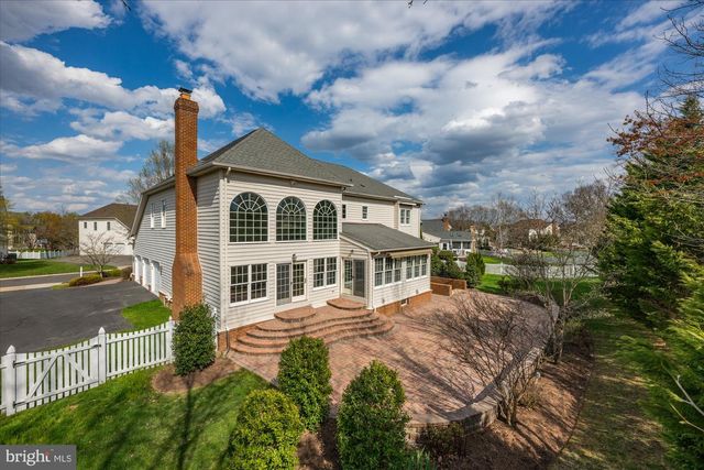 20251 KIAWAH ISLAND DR, Ashburn, VA 20147