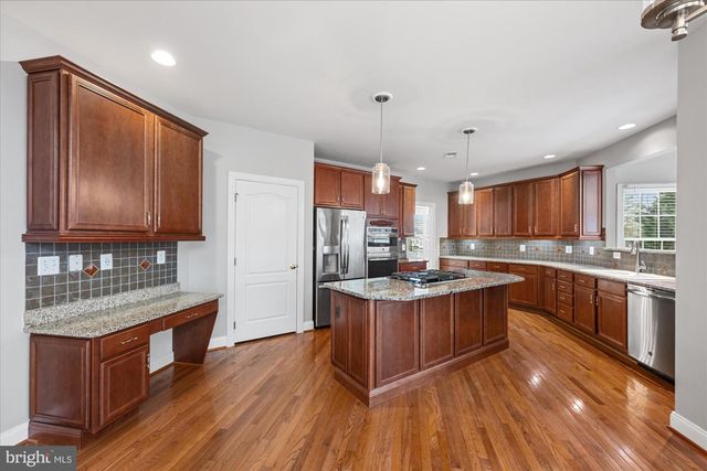 20251 KIAWAH ISLAND DR, Ashburn, VA 20147