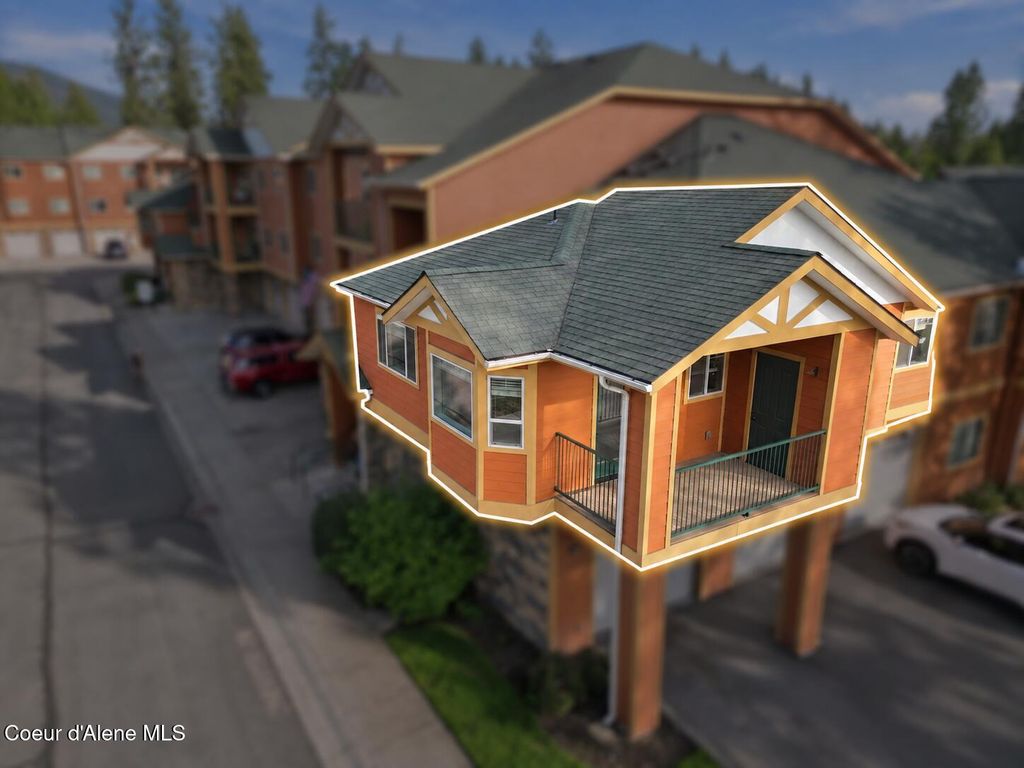 6630 N Spurwing LOOP, 200, Coeur d'Alene, ID 83815 photo 4