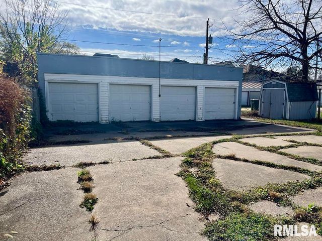 513 6TH Avenue S, Clinton, IA 52732