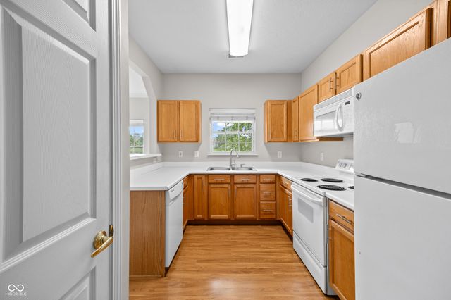 1423 Sierra Spring A, Carmel, IN 46280