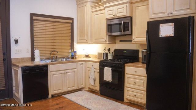 726 Euclid Avenue, A, Jackson, MS 39202