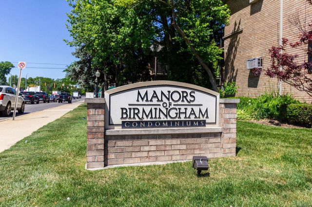 1721 E 14 Mile Unit C Road, Birmingham, MI 48009