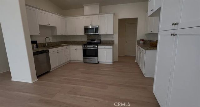 6483 Canyonlands Drive, Jurupa Valley, CA 92509
