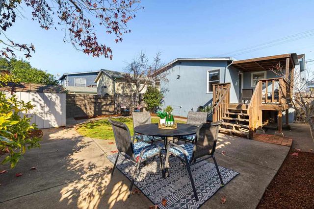 728 Stannage Ave, Albany, CA 94706