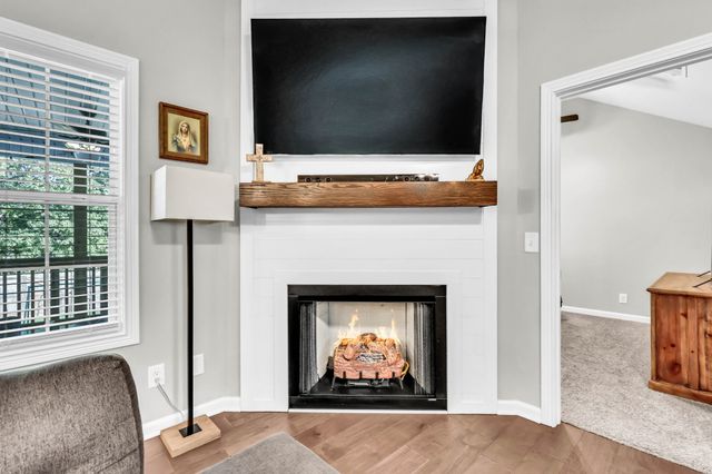 1445 Fredrick Dr, Clarksville, TN 37042