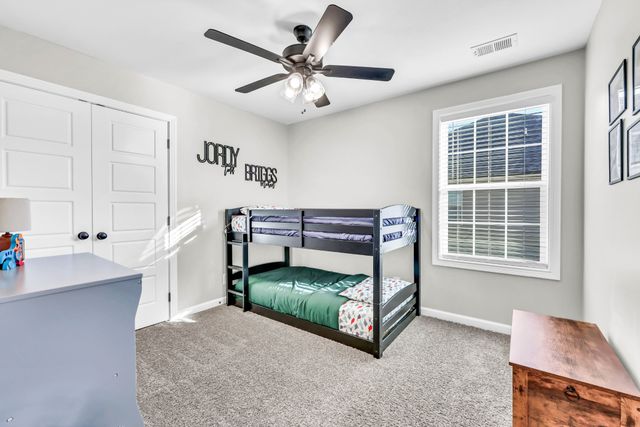 1445 Fredrick Dr, Clarksville, TN 37042