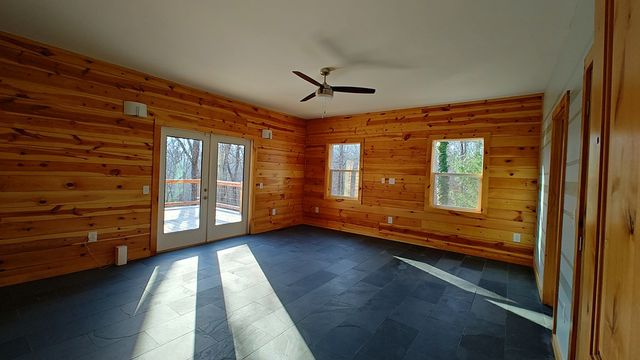 236 Grace Drive, Blue Ridge, GA 30513