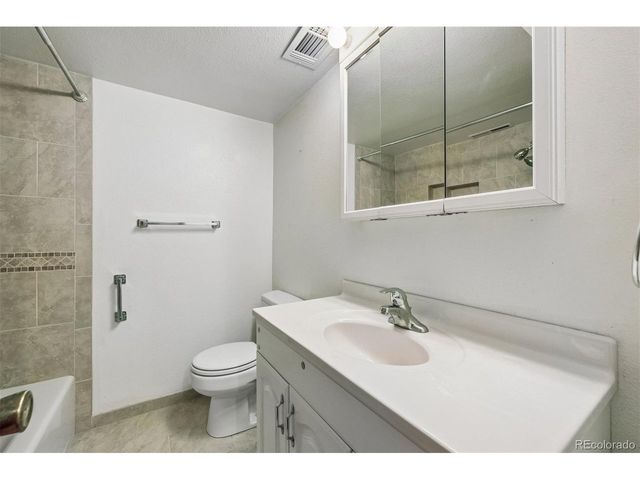 10310 W 18th Pl, Lakewood, CO 80215