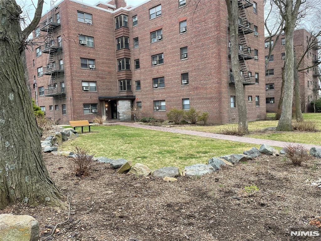 3030 Edwin Avenue 2 A, Fort Lee, NJ 07024