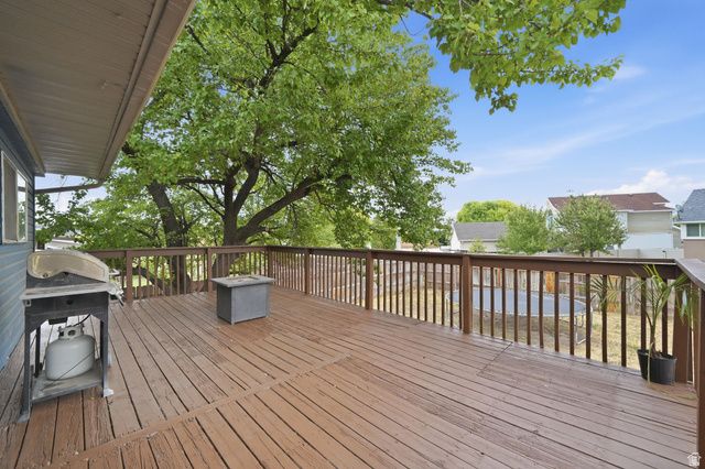 3893 S LORNA DR, West Valley City, UT 84120