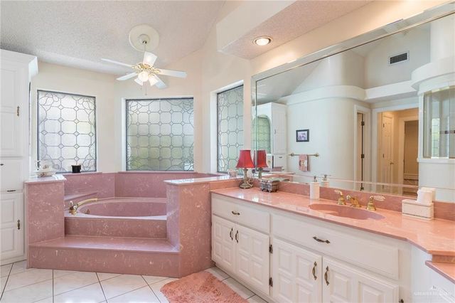 3021 Melinda Drive, Edinburg, TX 78539