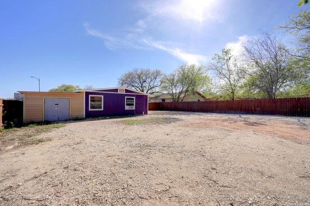 6103 Paso Valley, San Antonio, TX 78242