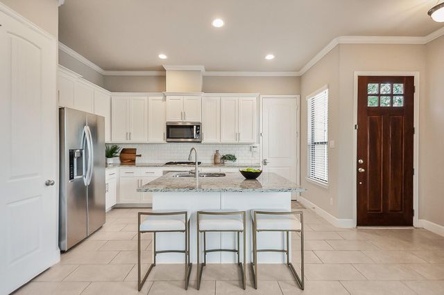 5328 Larkin Street, Houston, TX 77007