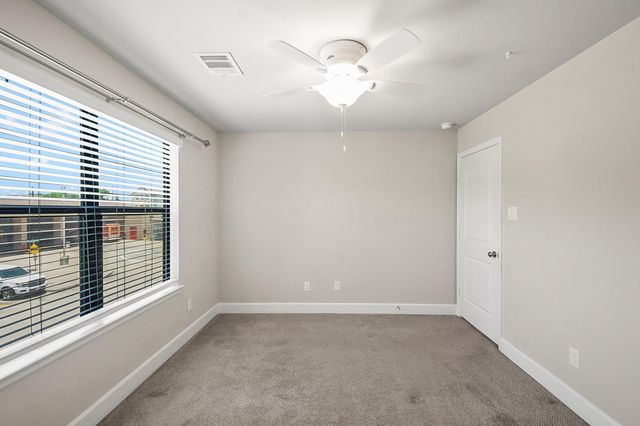 5328 Larkin Street, Houston, TX 77007