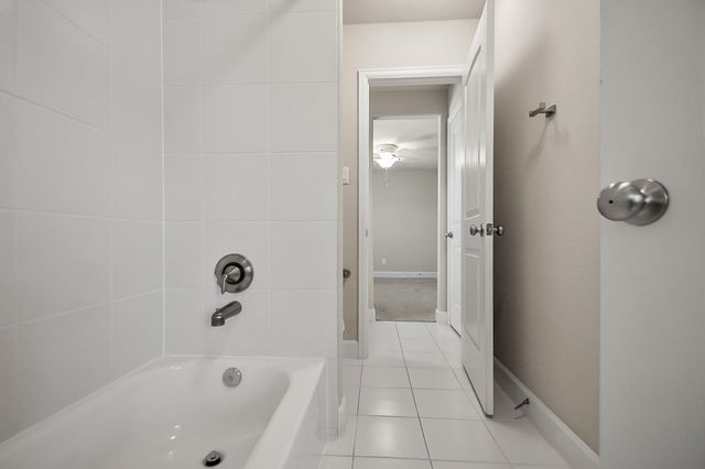 5328 Larkin Street, Houston, TX 77007