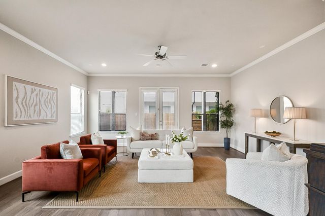 5328 Larkin Street, Houston, TX 77007