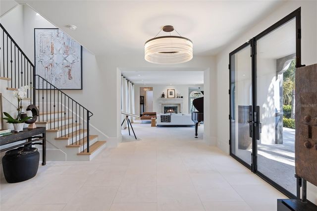 416 BRIGHTWATERS BOULEVARD NE, St Petersburg, FL 33704
