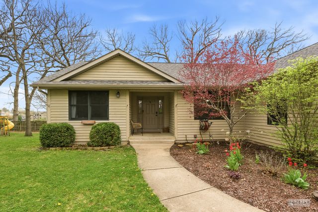 27 Hickory Loop Drive, Sandwich, IL 60548