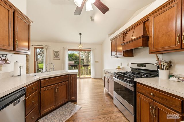 27 Hickory Loop Drive, Sandwich, IL 60548