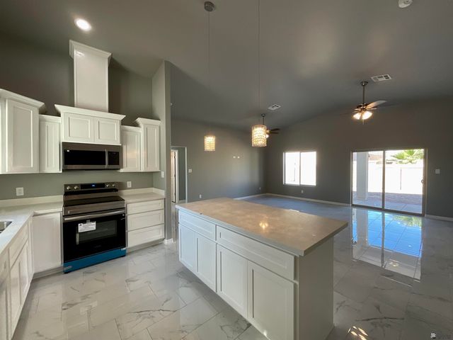 11682 Coyote Wash St, Wellton, AZ 85356