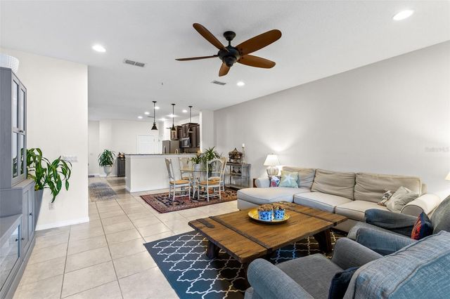 1120 PAVIA DRIVE, Apopka, FL 32703