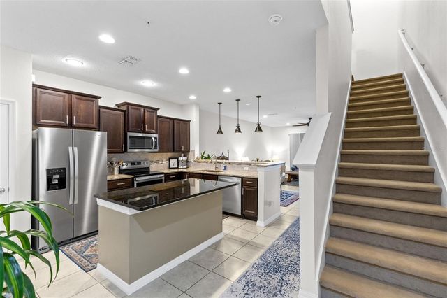 1120 PAVIA DRIVE, Apopka, FL 32703