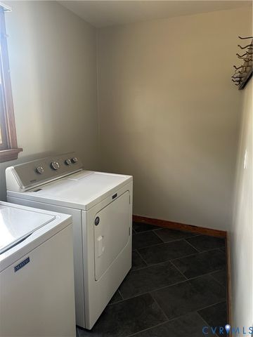 205 Airport Rd, Mattaponi, VA 23110