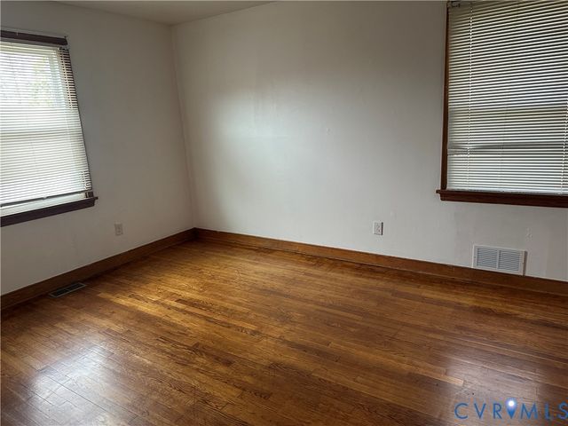 205 Airport Rd, Mattaponi, VA 23110