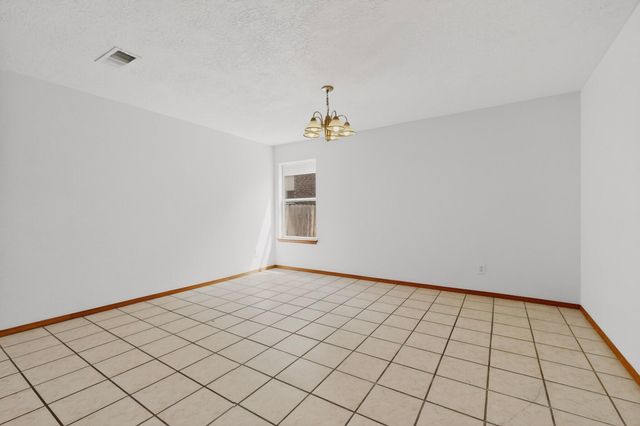 7 Willow Trace, Los Lunas, NM 87031