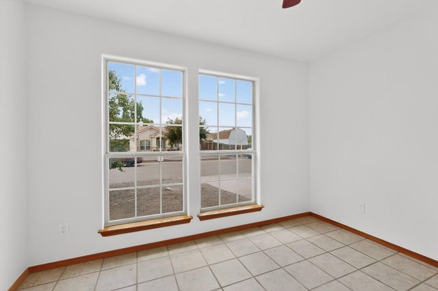 7 Willow Trace, Los Lunas, NM 87031