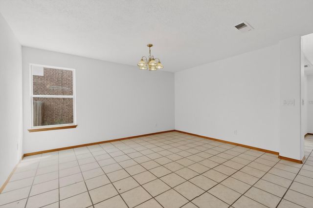 7 Willow Trace, Los Lunas, NM 87031