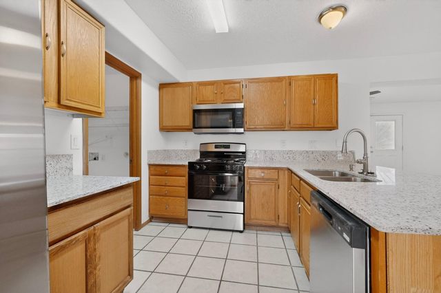 7 Willow Trace, Los Lunas, NM 87031