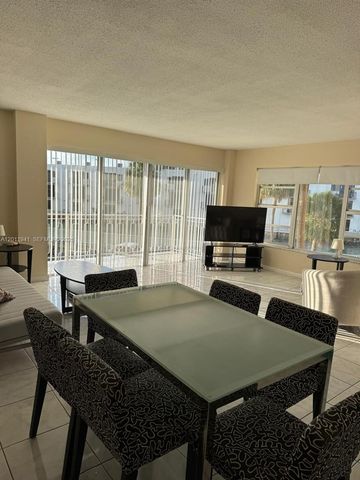 11111 Biscayne Blvd 2H, Miami, FL 33181